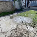 Maison Avec Jardin Et Parking, Au Centre D\'Etretat